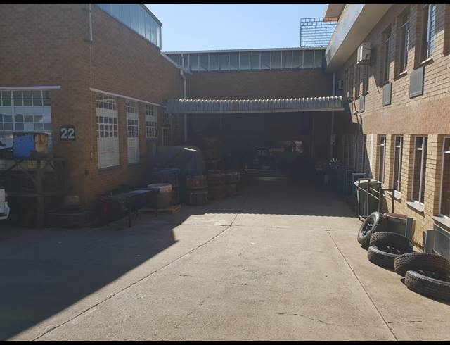 1,754M² FACTORY SOLD IN EASTLEIGH